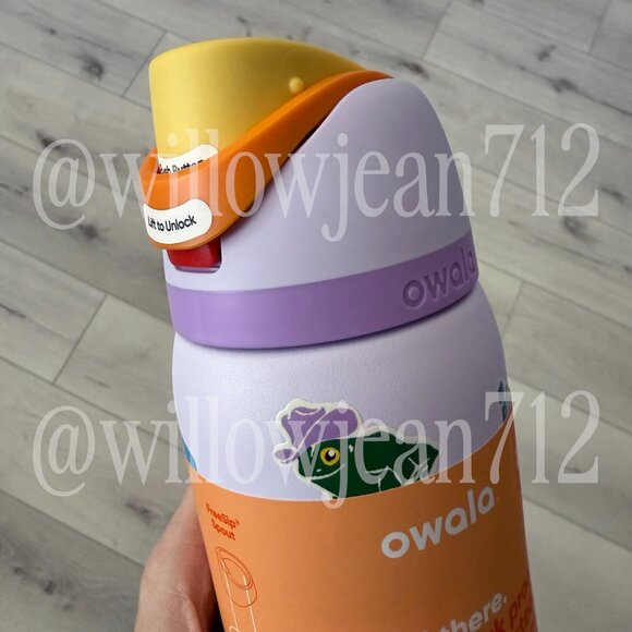 "Dear Diary" Stickers Owala - 32 oz Freesip - Limited Edition UO Color - Picture 6 of 8